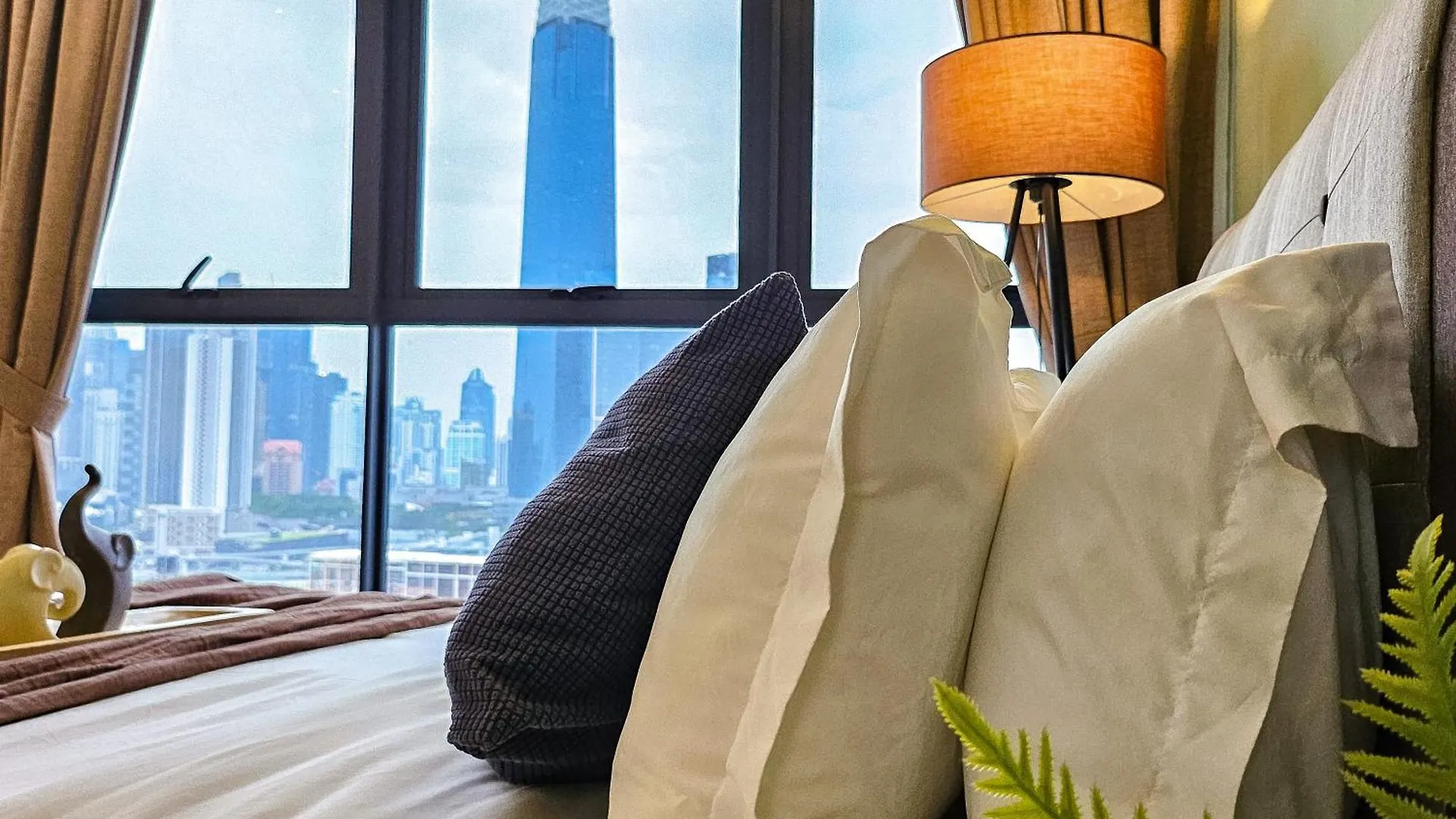 Modern Designer Suite At Continew, Trx Klcc View, Next To Ikea location