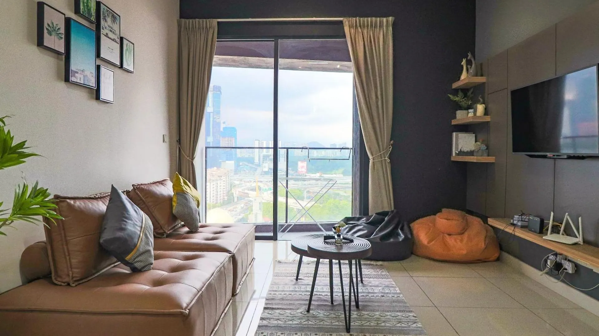 Modern Designer Suite At Continew, Trx Klcc View, Next To Ikea Kuala Lumpur 0*,
