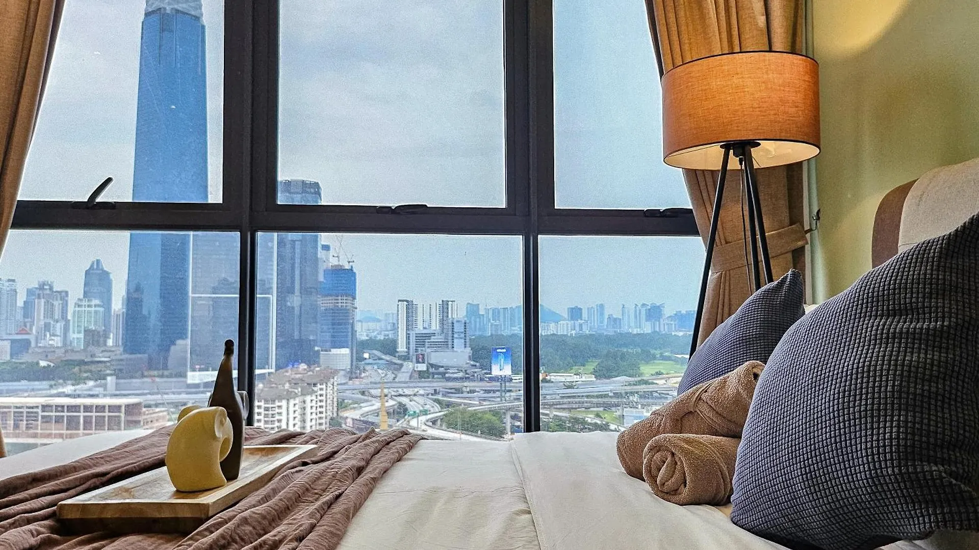 Modern Designer Suite At Continew, Trx Klcc View, Next To Ikea Kuala Lumpur Malaysia