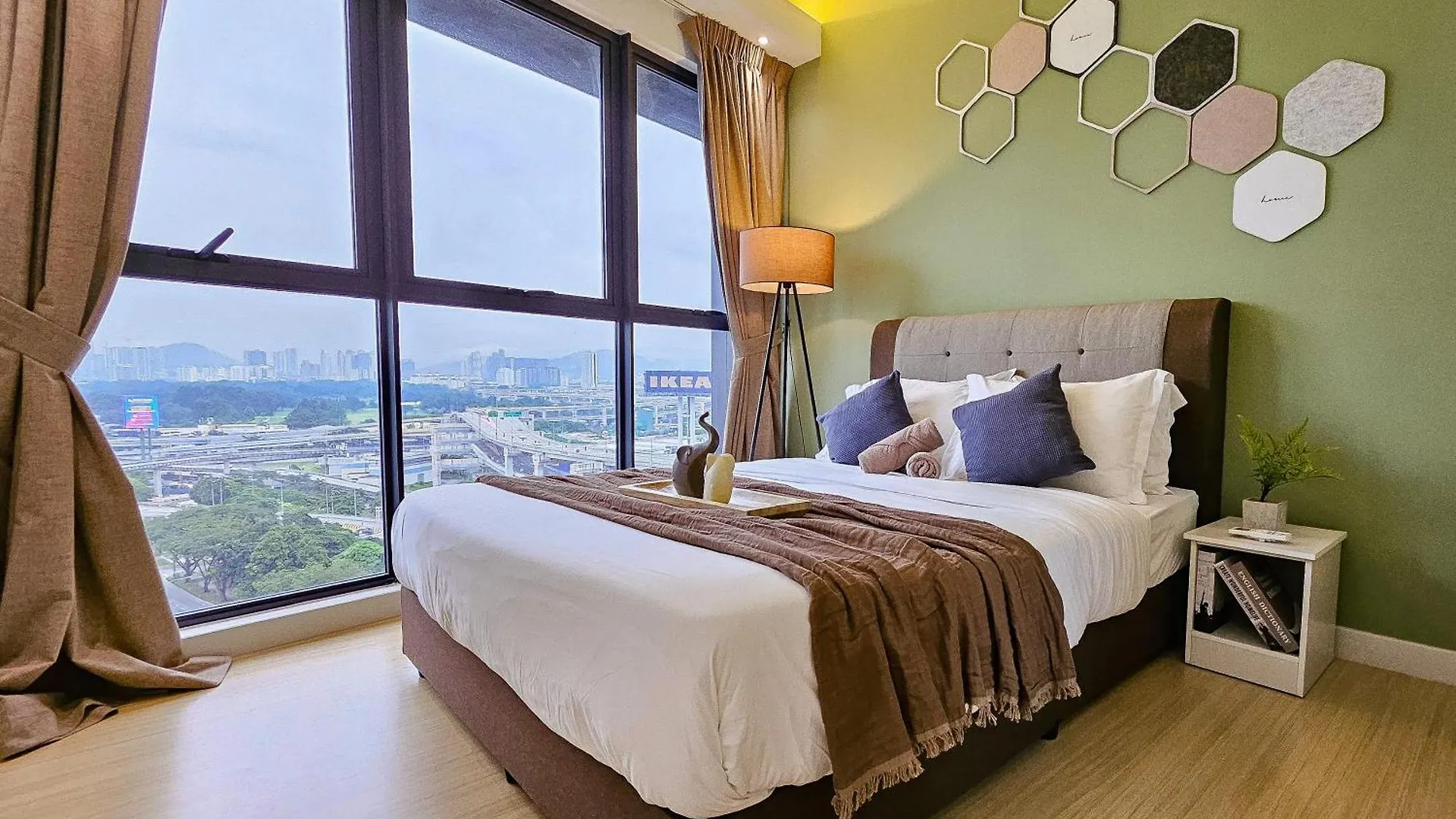 Apartment Modern Designer Suite At Continew, Trx Klcc View, Next To Ikea Kuala Lumpur Malaysia